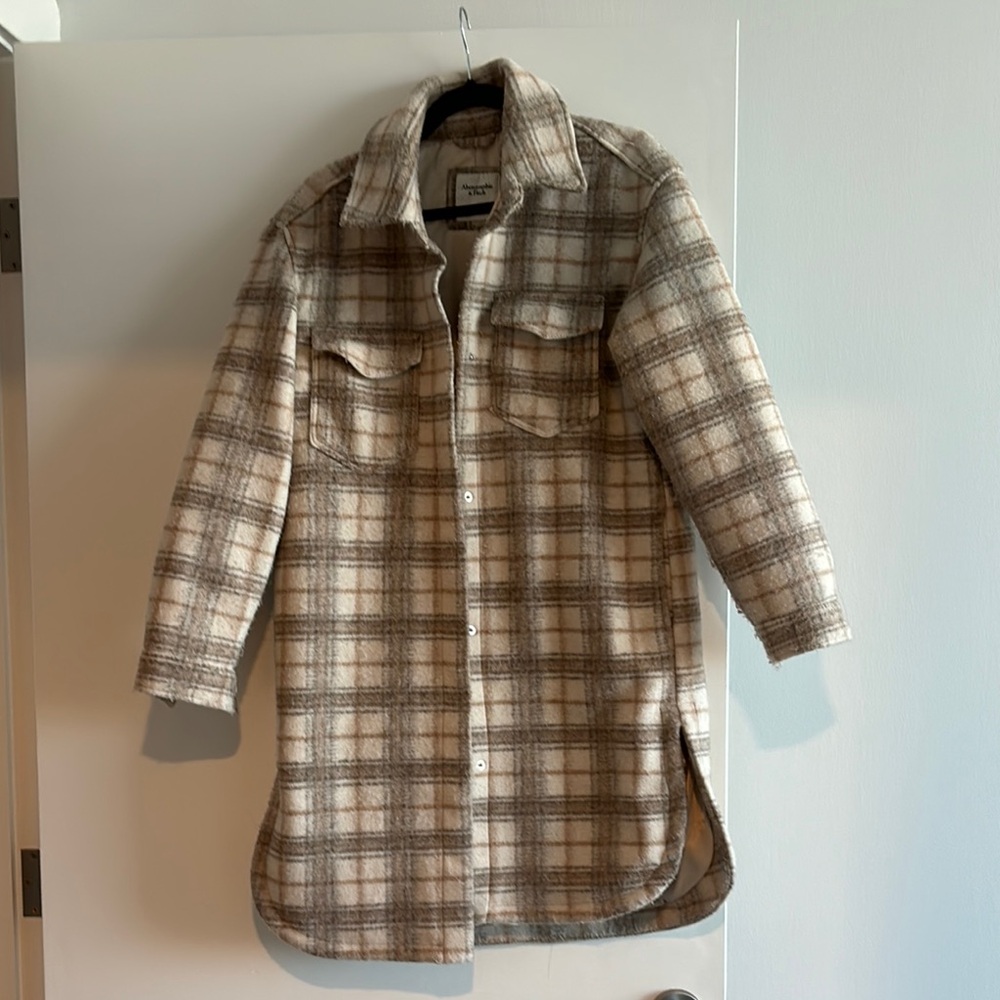 Plaid Button-Up Women's Jacket